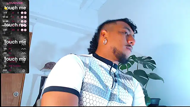 Snapshot of yosoy_enzo2020 chatting on 25, 2, 2025 yosoy enzo2020 online show from 25, 2, 2025