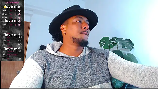 Snapshot of yosoy_enzo2020 chatting on 28, 2, 2025 yosoy enzo2020 online show from 28, 2, 2025