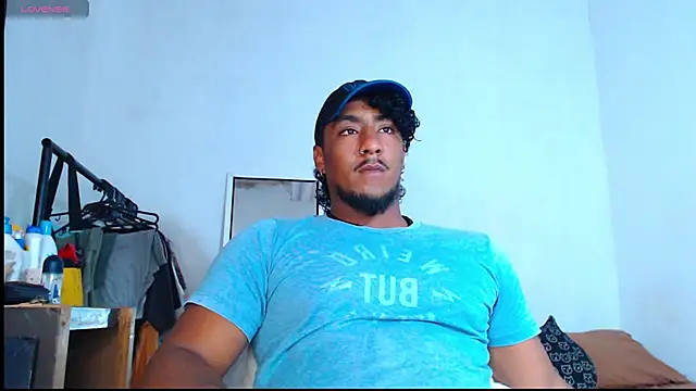 Snapshot of yosoy_enzo2020 chatting on 8, 3, 2025 yosoy enzo2020 online show from 8, 3, 2025