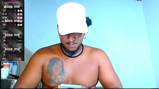 Snapshot of yosoy_enzo2020 chatting on 11, 3, 2025 yosoy enzo2020 online show from 11, 3, 2025