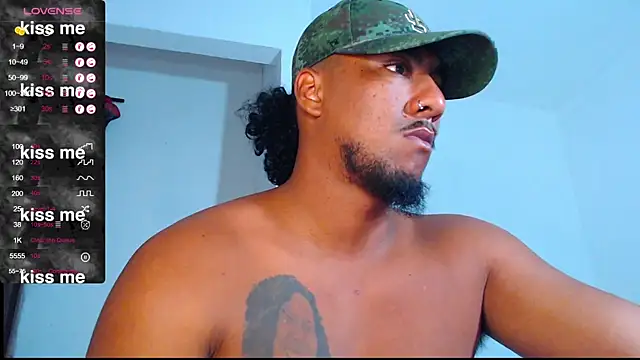 Snapshot of yosoy_enzo2020 chatting on 17, 3, 2025 yosoy enzo2020 online show from 17, 3, 2025