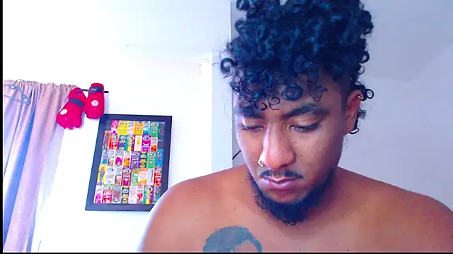 Snapshot of yosoy_enzo2020 chatting on 22, 3, 2025 yosoy enzo2020 online show from 22, 3, 2025