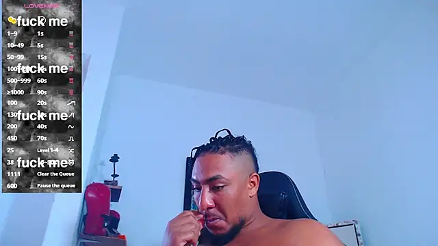 Snapshot of yosoy_enzo2020 chatting on 20, 9, 2025 yosoy enzo2020 online show from 20, 9, 2025