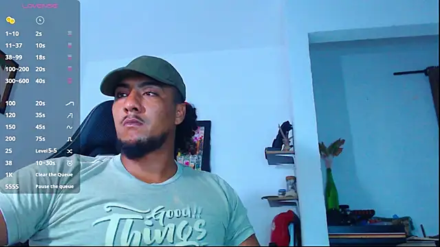 Snapshot of yosoy_enzo2020 chatting on 17, 10, 2025 yosoy enzo2020 online show from 17, 10, 2025