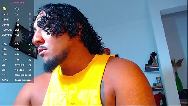 Snapshot of yosoy_enzo2020 chatting on 18, 10, 2025 yosoy enzo2020 online show from 18, 10, 2025