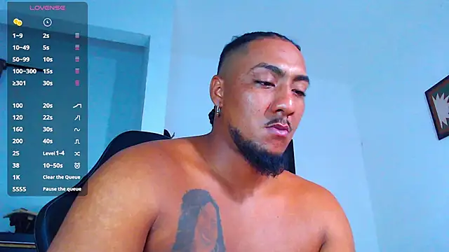 Snapshot of yosoy_enzo2020 chatting on 23, 10, 2025 yosoy enzo2020 online show from 23, 10, 2025