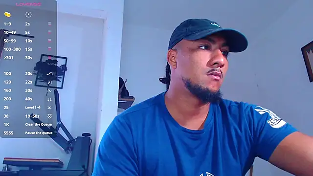 Snapshot of yosoy_enzo2020 chatting on 27, 10, 2025 yosoy enzo2020 online show from 27, 10, 2025