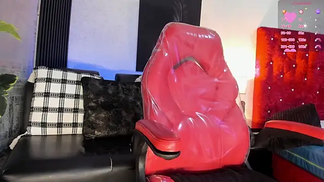 paulinasaeEnz online show from 6, 3, 2026