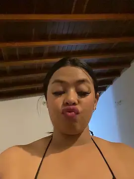 Snapshot of PUSHYLATE chatting on 28, 3, 2026 PUSHYLATE online show from 28, 3, 2026