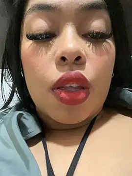 Snapshot of PUSHYLATE chatting on 9, 8, 2026 PUSHYLATE online show from 9, 8, 2026