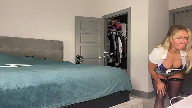 ElenaErickson online show from 9, 12, 2024