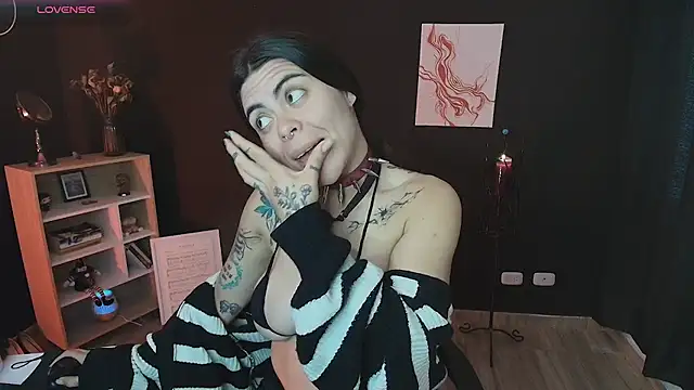  WednesdayFriday  online show from 5, 1, 2025