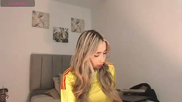 Snapshot of Marian_se chatting on 27, 3, 2026 Marian se online show from 27, 3, 2026