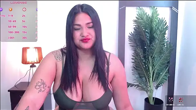 Alicelunaa online show from 7, 10, 2025