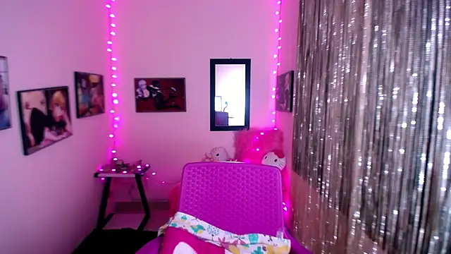 Snapshot of Cristal_w chatting on 6, 2, 2025 Cristal w online show from 6, 2, 2025