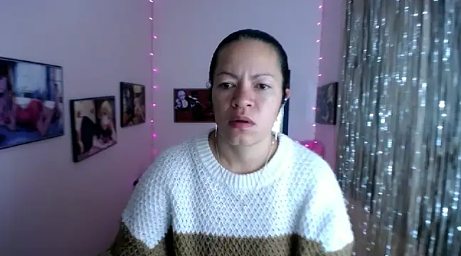 Snapshot of Cristal_w chatting on 18, 2, 2025 Cristal w online show from 18, 2, 2025
