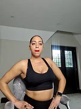 Snapshot of QueenTricks1 chatting on 20, 2, 2026 QueenTricks1 online show from 20, 2, 2026