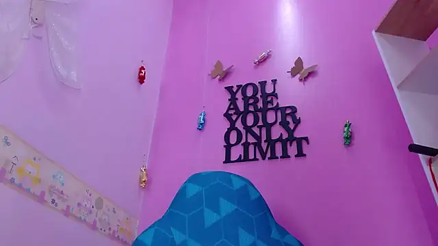 Lila Pinky online show from 19, 3, 2025