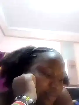 Snapshot of slender-qwene chatting on 16, 10, 2025 slender-qwene online show from 16, 10, 2025