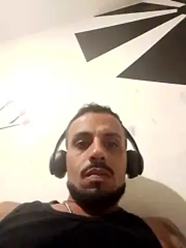 Snapshot of CasadoFavella chatting on 23, 4, 2026 CasadoFavella online show from 23, 4, 2026