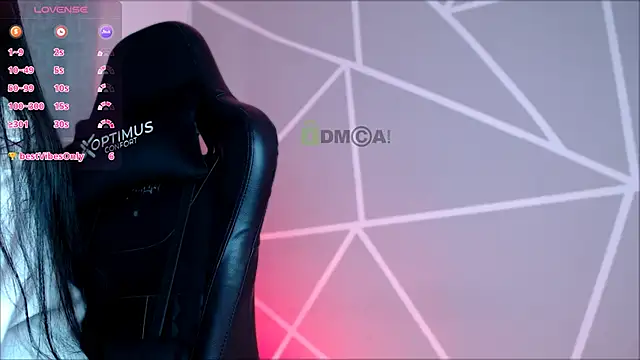 Snapshot of lilylouisee chatting on 3, 12, 2024 lilylouisee online show from 3, 12, 2024