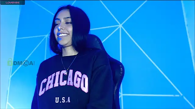 Snapshot of lilylouisee chatting on 16, 10, 2025 lilylouisee online show from 16, 10, 2025