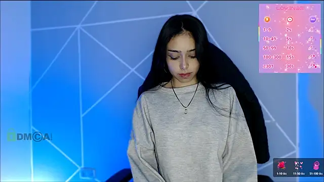 Snapshot of lilylouisee chatting on 25, 4, 2026 lilylouisee online show from 25, 4, 2026