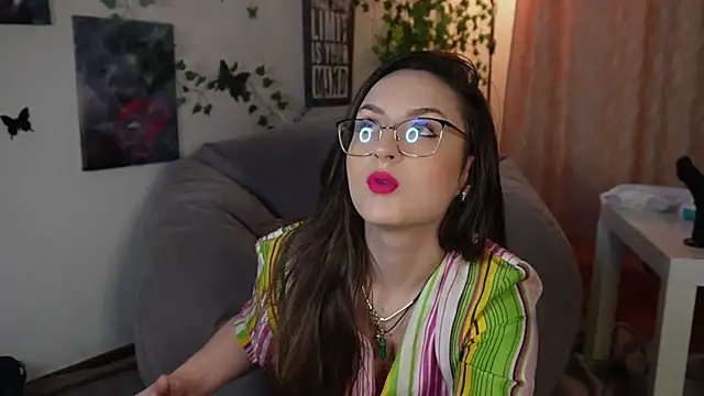 NaughtYHomemadE online show from 12, 1, 2025