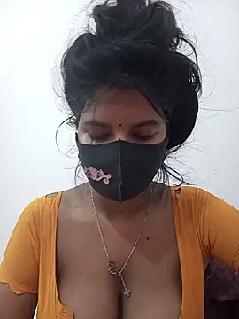 Snapshot of Anusri- chatting on 10, 9, 2025 Anusri- online show from 10, 9, 2025