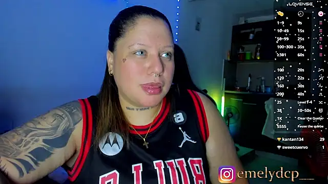 Snapshot of mariana_maze chatting on 9, 4, 2026 mariana maze online show from 9, 4, 2026