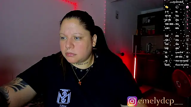 Snapshot of mariana_maze chatting on 30, 4, 2026 mariana maze online show from 30, 4, 2026