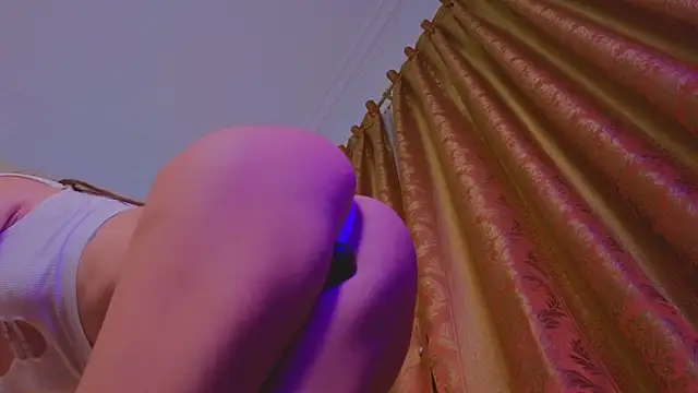 Snapshot of Real_Tini chatting on 25, 12, 2024 Real Tini online show from 25, 12, 2024