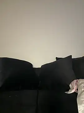 Lickplayofficial online show from 15, 4, 2026