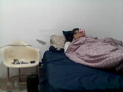 Snapshot of mariy_ chatting on 11, 10, 2025 mariy  online show from 11, 10, 2025