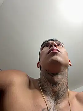 Snapshot of sendfer chatting on 1, 3, 2025 sendfer online show from 1, 3, 2025