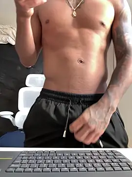 Snapshot of sendfer chatting on 11, 9, 2025 sendfer online show from 11, 9, 2025