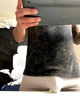 Snapshot of sendfer chatting on 12, 9, 2025 sendfer online show from 12, 9, 2025