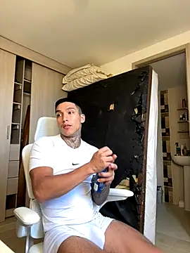 Snapshot of sendfer chatting on 26, 9, 2025 sendfer online show from 26, 9, 2025