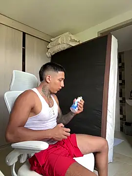 Snapshot of sendfer chatting on 24, 10, 2025 sendfer online show from 24, 10, 2025