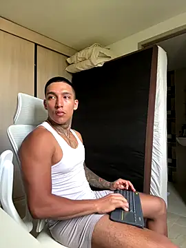 Snapshot of sendfer chatting on 19, 11, 2025 sendfer online show from 19, 11, 2025