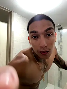 Snapshot of sendfer chatting on 20, 11, 2025 sendfer online show from 20, 11, 2025