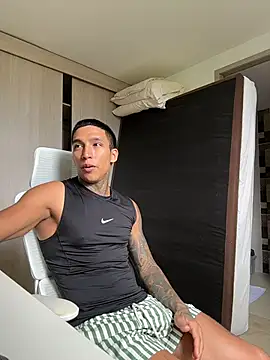 Snapshot of sendfer chatting on 9, 1, 2026 sendfer online show from 9, 1, 2026