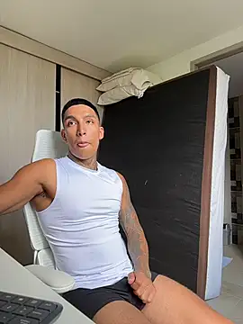 Snapshot of sendfer chatting on 9, 2, 2026 sendfer online show from 9, 2, 2026