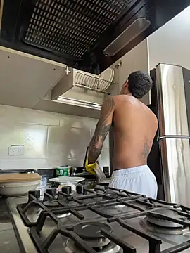 Snapshot of sendfer chatting on 2, 4, 2026 sendfer online show from 2, 4, 2026