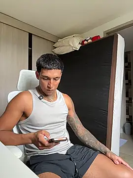 Snapshot of sendfer chatting on 18, 4, 2026 sendfer online show from 18, 4, 2026