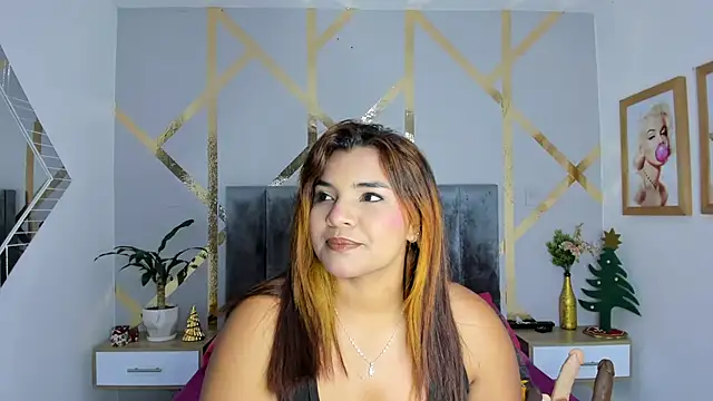 angelina castroo online show from 24, 12, 2024