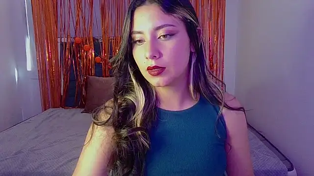 Lia 14  online show from 14, 11, 2025