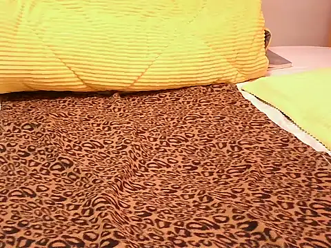 cindy mia online show from 31, 10, 2025