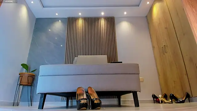 Katherinlevinee1 online show from 16, 12, 2024