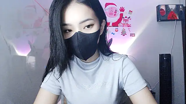 Snapshot of -KathySweet- chatting on 11, 11, 2025 -KathySweet- online show from 11, 11, 2025